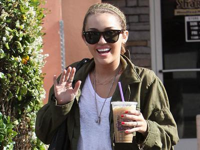 Δεν σκέφτεται το κολλέγιο η Miley Cyrus