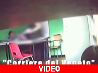 Σοκ: Χτυπούσαν αυτιστικό παιδί μέσα σε σχολείο Σοκ: Χτυπούσαν αυτιστικό παιδί μέσα σε σχολείο