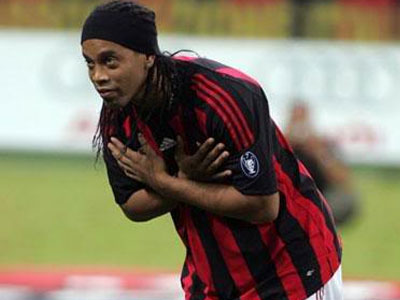 Ποδοσφαιριστής της δεκαετίας ο Ροναλντίνιο