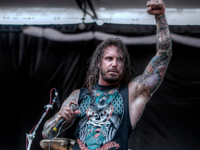 Συμβόλαιο θανάτου από ομογενή τραγουδιστή