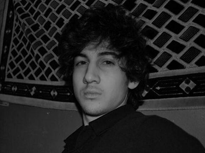 Βρήκαν τα «τιτιβίσματα» του καταζητούμενου; Βρήκαν τα «τιτιβίσματα» του καταζητούμενου;