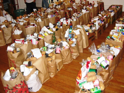 Πρόγραμμα διανομής τροφίμων σε απόρους στην Πέλλα