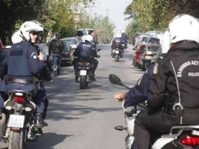 Καταστηματάρχης κρατούσε «όμηρο» τον ληστή του