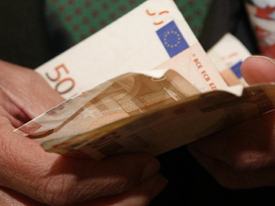 «Υπάλληλοι τράπεζας απείλησαν το παιδί μου»