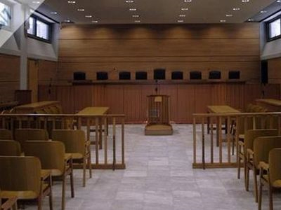 Αγώνας «επιβίωσης» για τους δικαστικούς υπαλλήλους