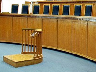 Με στάσεις εργασίας «απαντούν» οι δικαστικοί υπάλληλοι