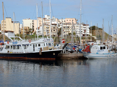 Εκδοτήριο εισιτηρίων καταπλάκωσε πεζό!