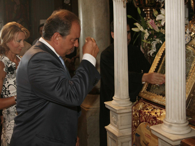 Ερώτηση στον Καραμανλή