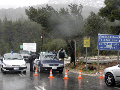 Κλειστή η λεωφόρος Πάρνηθας λόγω παγετού