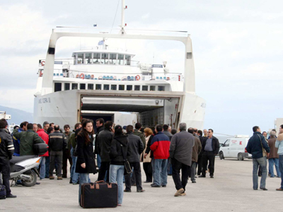 Αποκλεισμένο για δεύτερη ημέρα το «Ropax»