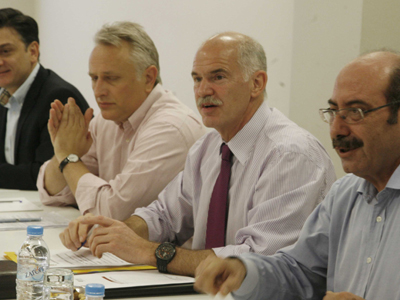 Σύσκεψη στο ΠΑΣΟΚ με θέμα τη νέα γρίπη