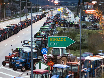 Παραμένουν στο μπλόκο του Κάστρου