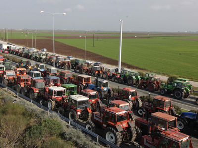 Αποχώρησαν οι αγρότες από τον Προμαχώνα