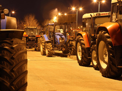 Κλείνουν πάλι τον Προμαχώνα