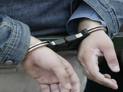 Εμπρηστής ετών 18 στον εισαγγελέα