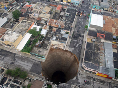 Εκατόμβη νεκρών από τον τυφώνα «Agatha»