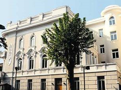 Απεργούν οι ακόλουθοι Τύπου