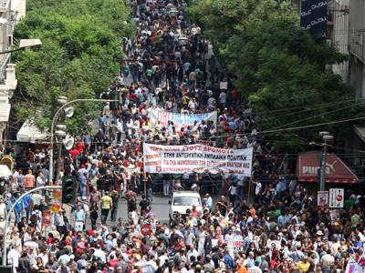 Σε απεργιακό κλοιό αύριο η χώρα