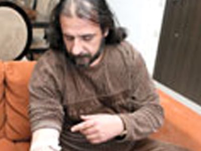 «Με χτύπησαν ανελέητα αστυνομικοί»