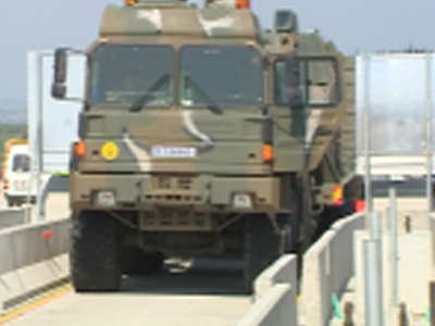 Βγήκαν… τα άρματα στους δρόμους