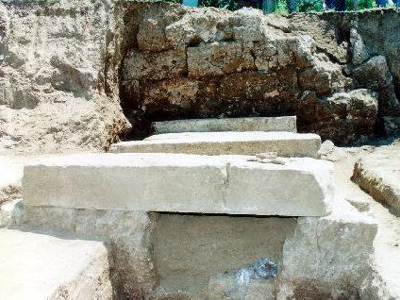 Εντοπίστηκαν αρχαίοι τάφοι στη Φθιώτιδα