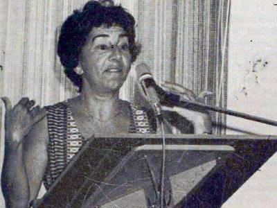 Kαταθέτει τον “οβολό” της για την Ελλάδα