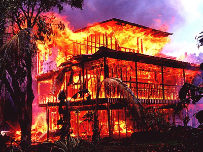 Η σύζυγος άργησε να μαγειρέψει, ο σύζυγος… έκαψε το σπίτι!