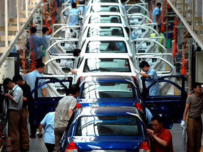 Βρετανία: Μεγάλη πτώση στην παραγωγή αυτοκινήτων