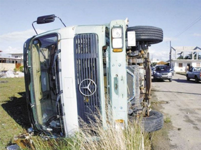 Τροχαίο με νταλίκα στη Βέροια