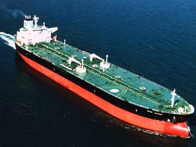 Προσάραξε δεξαμενόπλοιο στον Πατραϊκό