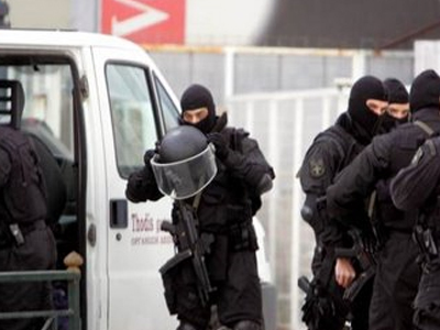 «Τρομοκράτες» κατέλαβαν αμαξοστοιχία του ΟΣΕ