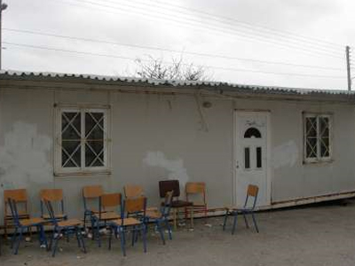 Διέρρηξαν κυλικείο σχολείου και έβαλαν φωτιά