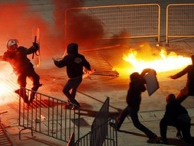 Τριάντα ανήλικοι προσήχθησαν στο «Κλεάνθης Βικελίδης»