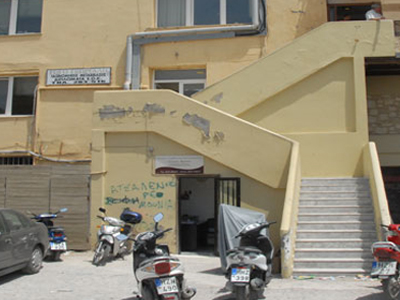 Ψάχνουν… ψύλλους στ’ άχυρα