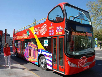 Ελλείψει τουριστών αναστέλλεται η γραμμή 400 του ΟΑΣΑ