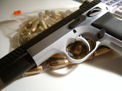 Ταξίδευε με 9άρι στις αποσκευές του