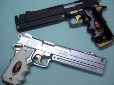 Έκρυβε σπίτι του όπλα και ναρκωτικά