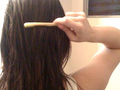 Υπέβαλε μήνυση στην κομμώτριά της!