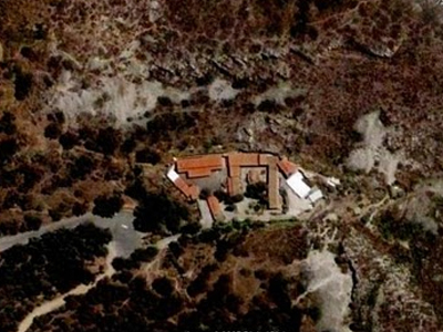 Αυθαίρετη οικοδομή στον Υμηττό