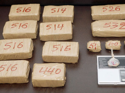 “Έκρυψε” την ηρωίνη στην εθνική οδό