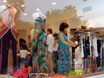 «Άδειασε» κατάστημα με αξεσουάρ