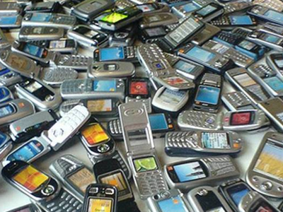 Προβληματίζει το χαράτσι στα κινητά