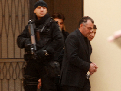 «Πυροβόλησε προς το πλήθος»