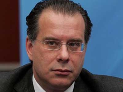 Κουμουτσάκος: «Σπασμωδική η απόφαση για κατάργηση των φυλακίων»