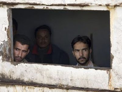 Είκοσι δύο μετανάστες «χώρεσαν» σε φορτηγό