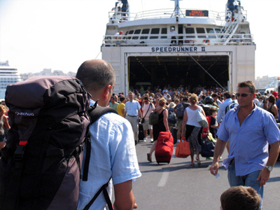 Στη Δικαιοσύνη για το μπλόκο στον Πειραιά