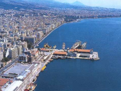 Μικρής έκτασης πετρελαιοκηλίδα στη Θεσσαλονίκη