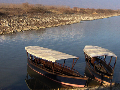 Βαρκάρηδες με άδεια… ξεναγού