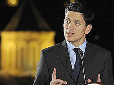 Λύση δια της διπλωματικής οδού για τα πυρηνικά