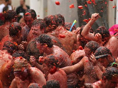 Αναβιώνει ο… ντοματοπόλεμος στην Ιεράπετρα